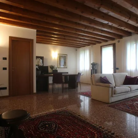 Tiziano Aparthotel *